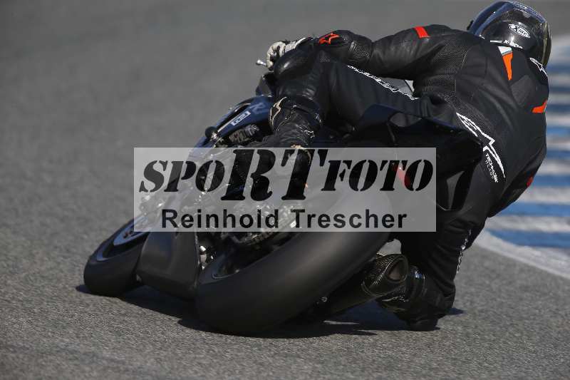 /Archiv-2024/02 29.01.-02.02.2024 Moto Center Thun Jerez/Gruppe schwarz-black/backside